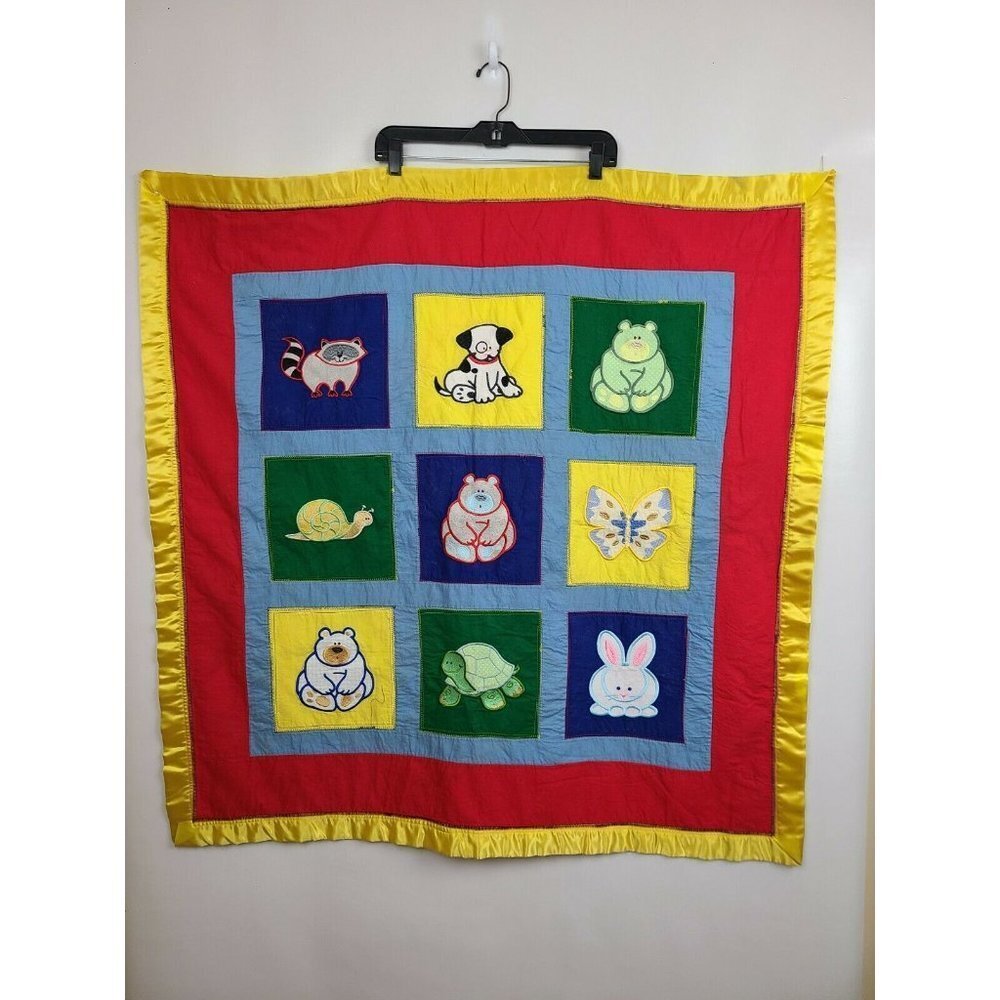 VINTAGE Animals Baby Kids Quilt Crib Blanket‎ Patchwork Multicolored Embroidered